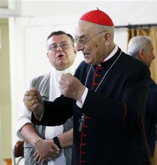 Mgr. Paolo Pezzi met kardinaal Mario Zenari, apostolisch nuntius in Syrië