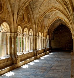 Romaans klooster te Tarragona, Spanje (foto: Pixabay, SLPix)