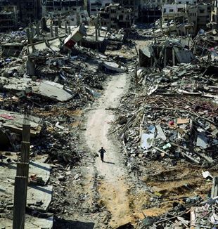 Gaza, rond het al-Shifa ziekenhuis, april 2024 (Foto: © Omar Ishaq/APA Images via Zuma Press Wire/Mondadori Portfolio)