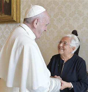 Maria Voce tijdens een privé-audiëntie met paus Franciscus; Rome, Vaticaanstad, september 2019 (©Catholic Press Photo)