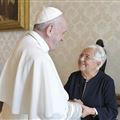 Maria Voce tijdens een privé-audiëntie met paus Franciscus; Rome, Vaticaanstad, september 2019 (©Catholic Press Photo)