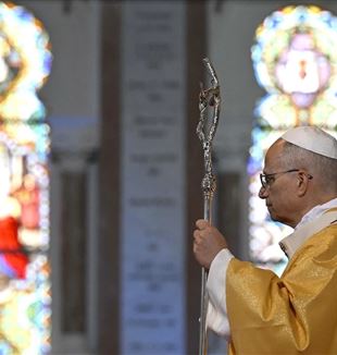 Paus Leo in de Sint-Augustinusbasiliek in Annaba, Algerije (© Ansa/Vatican Media)
