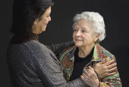 Nassera Kermiche en Roseline Hamel (© Bruno Lévy/XO)
