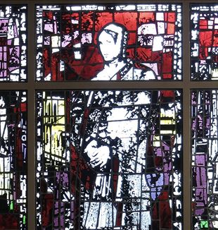 Glas-in-loodraam van de heilige Margaret Clitherow (Foto: Wikimedia Commons)