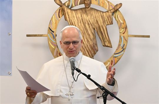 Paus Leo XIV tijdens zijn recente reis naar Frankrijk (© Ansa/Alberto Pizzoli/Pool/AFP)